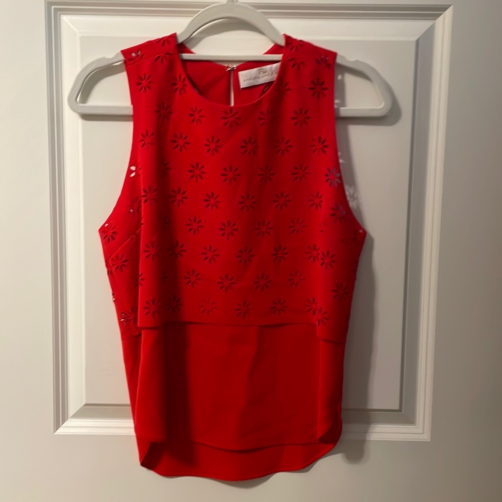 Cut out flower top. Size small